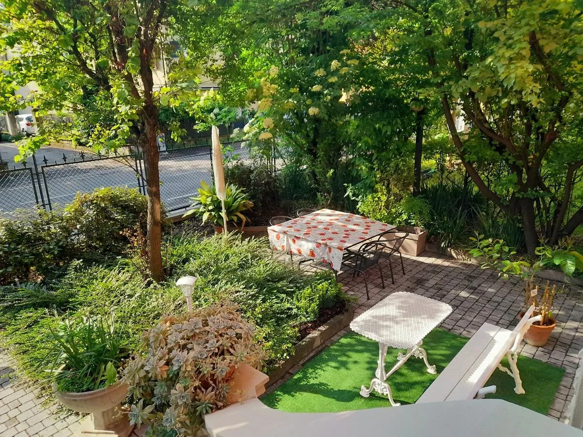 Konukevi Meuble' 21 Di Anna Otel Reggio Emilia